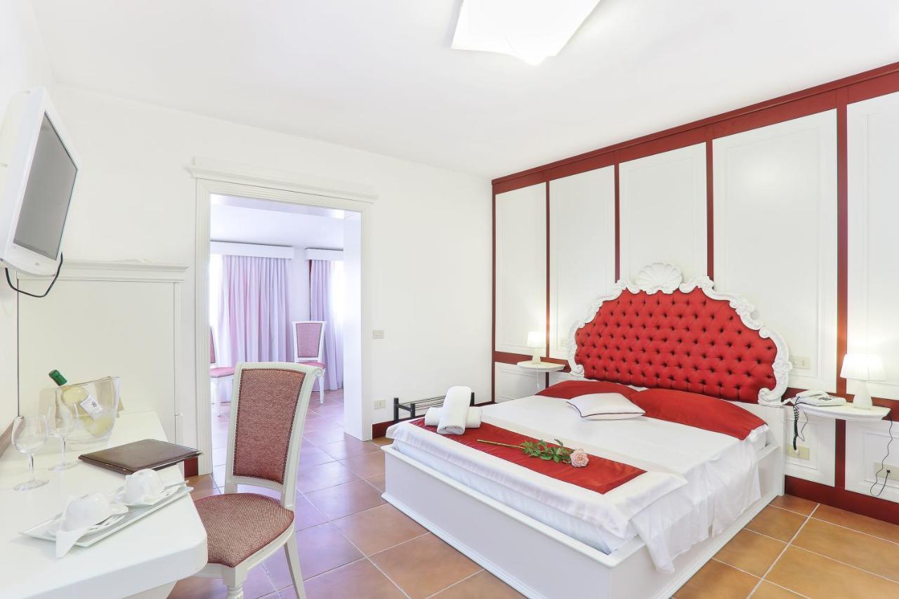 Resort Le Picchiaie Portoferraio Esterno foto