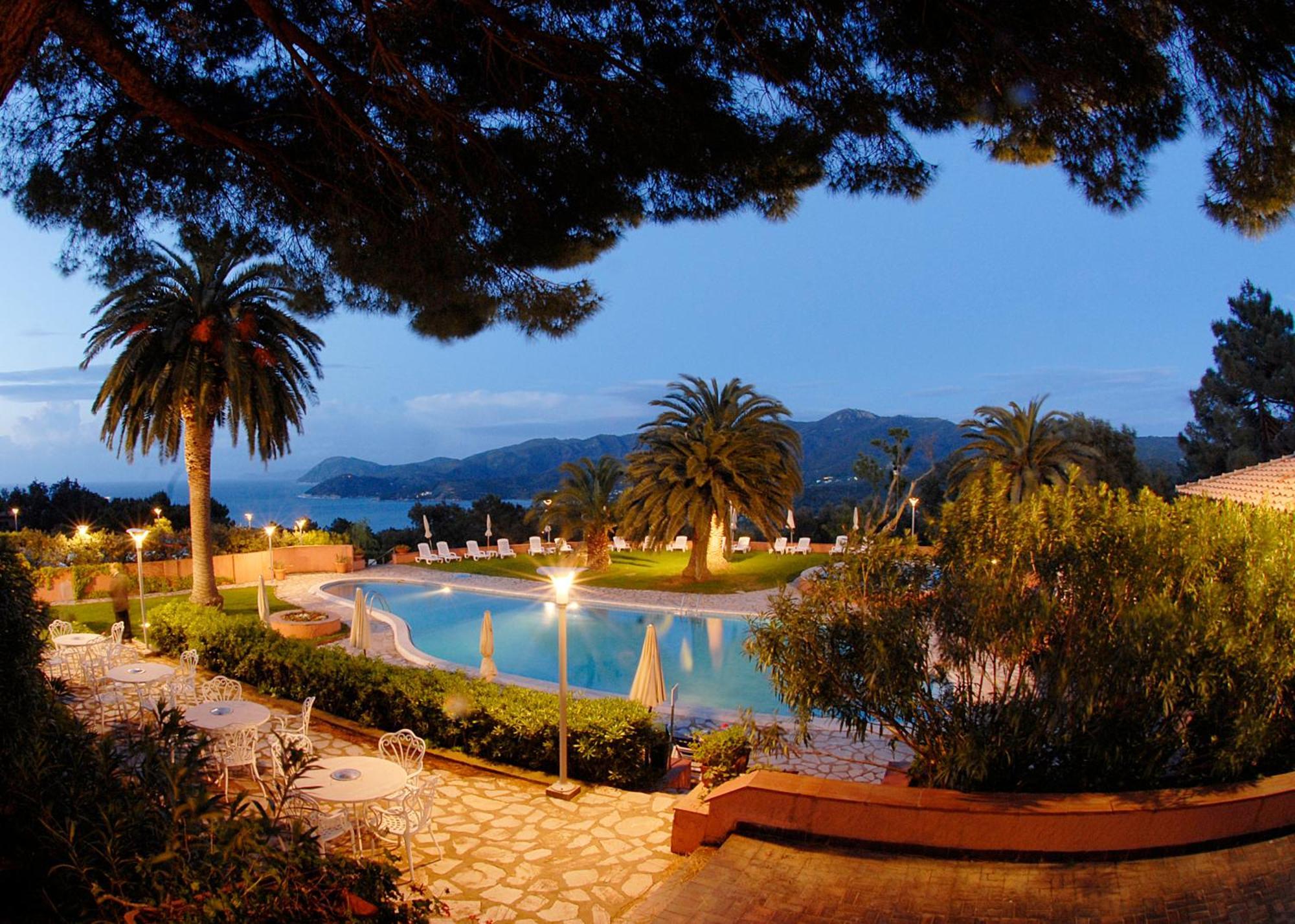 Resort Le Picchiaie Portoferraio Esterno foto